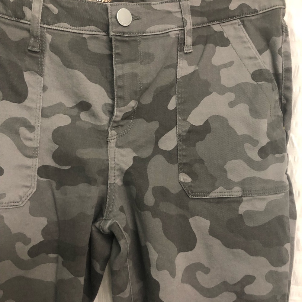 Seven 7 Gray Camo Pants - Picture 3 of 7